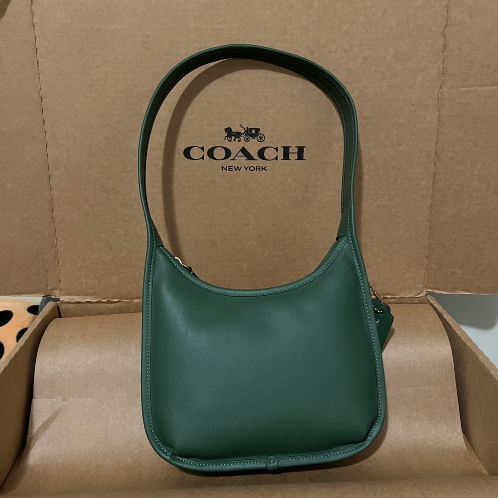 SOLD Coach Curve Zip Bag (Hunter Green) - Picture 2 of 7